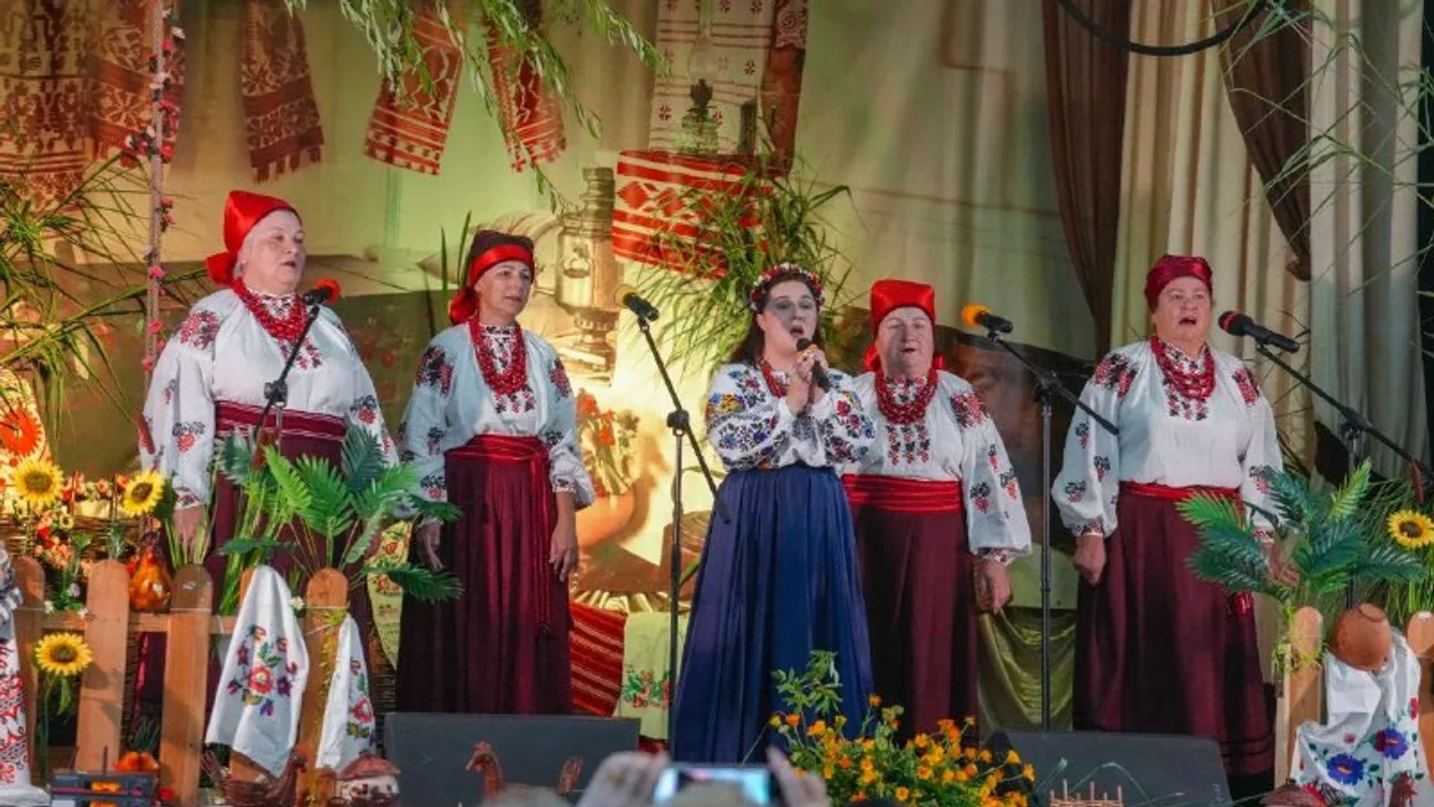 Народний аматорський вокальний ансамбль «Блиставчанка». Фото: Бучанська міська рада