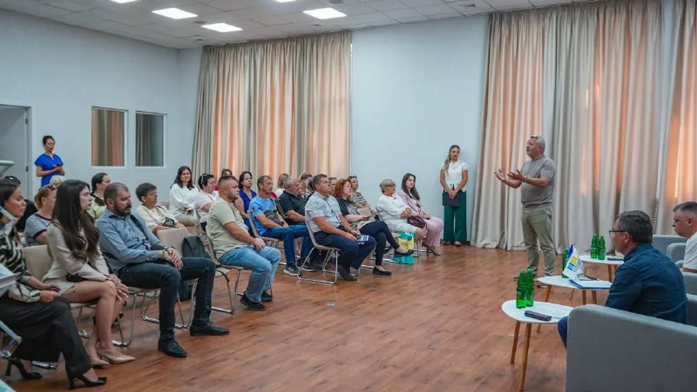 Інформаційний захід «Новий старт: можливості для ВПО в Бучанській громаді». Фото: Бучанська міська рада