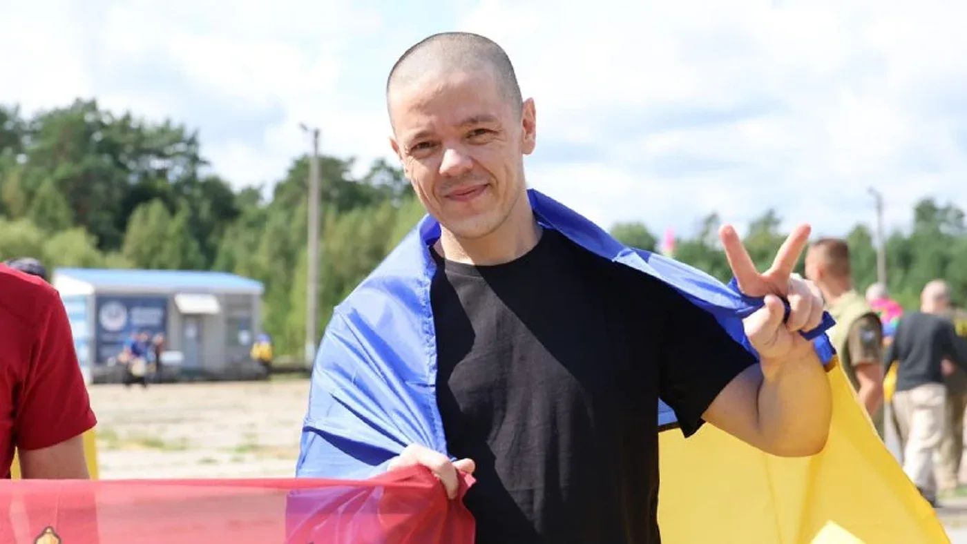 Звільнений з російського полону український військовослужбовець, 19 серпня 2026 року. Фото: Координаційний штаб з питань поводження з військовополоненими