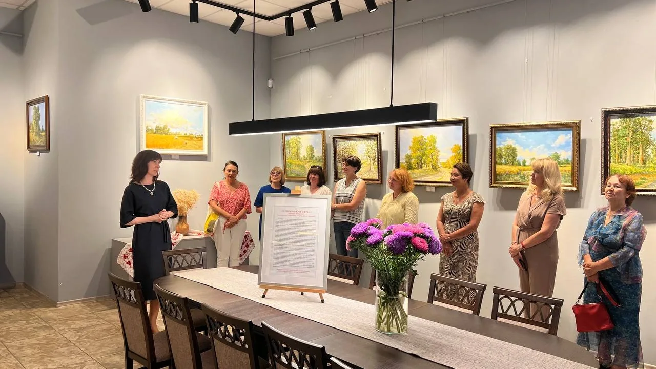 The artist’s works at the exhibition in Irpin. Photo: Irpin city council