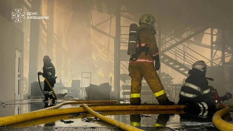 Working in thick smoke inside a building
