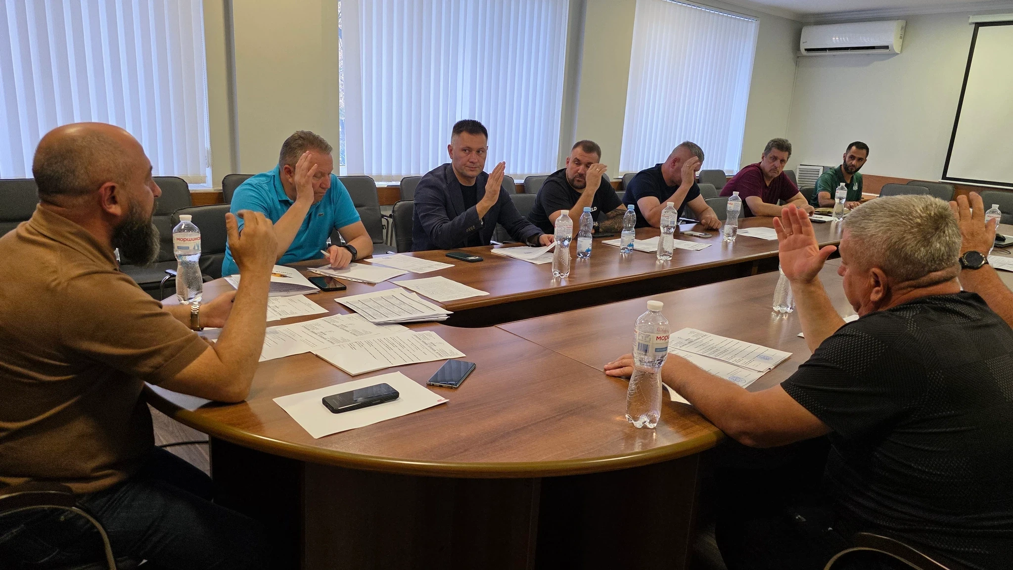 Голосування на засіданні виконкому БРАФ