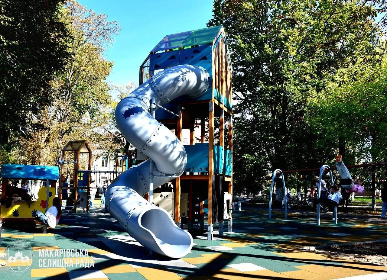 A tube slide at the Children’s Smiles playground in Makariv’s Molodizhnyi Park