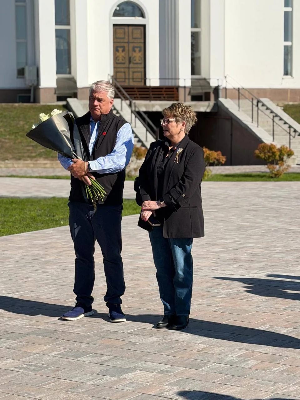 Relatives of fallen American volunteers near the Church of St Andrew the First-Called