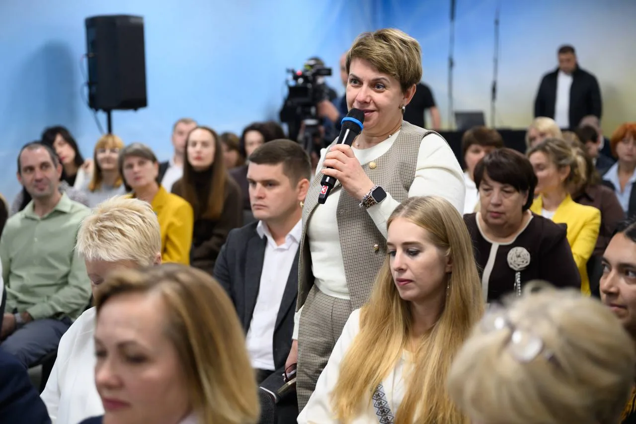 Teachers of the Bucha community put questions to the President