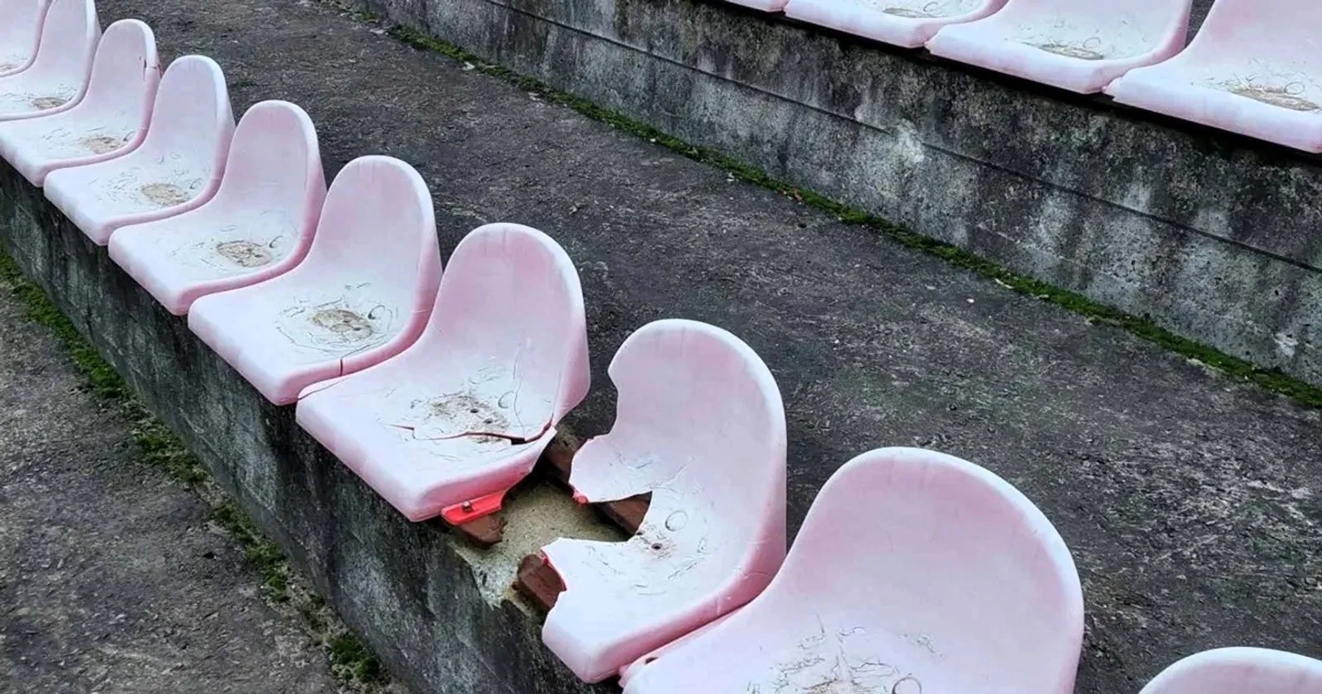 Broken seats in the stand