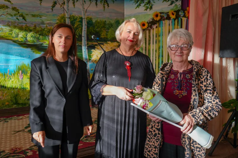 Presenting certificates of gratitude at the Village Day