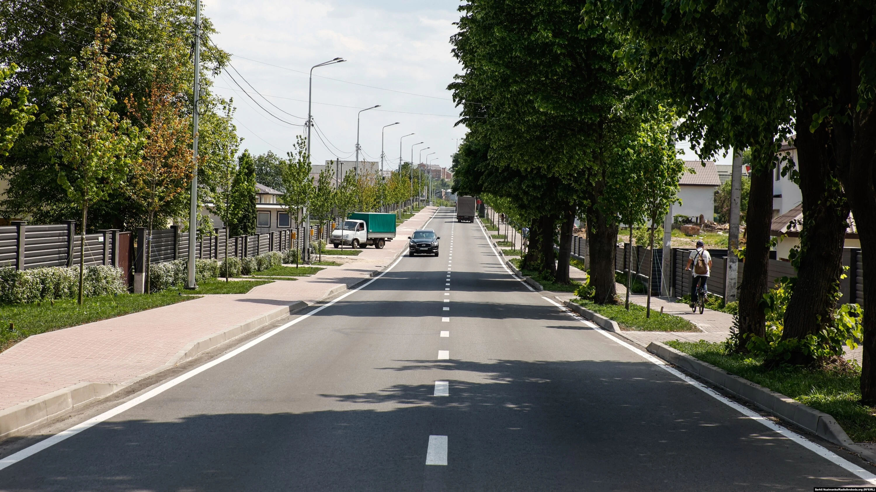Вулиця Вокзальна в Бучі у травні 2023 року після відбудови