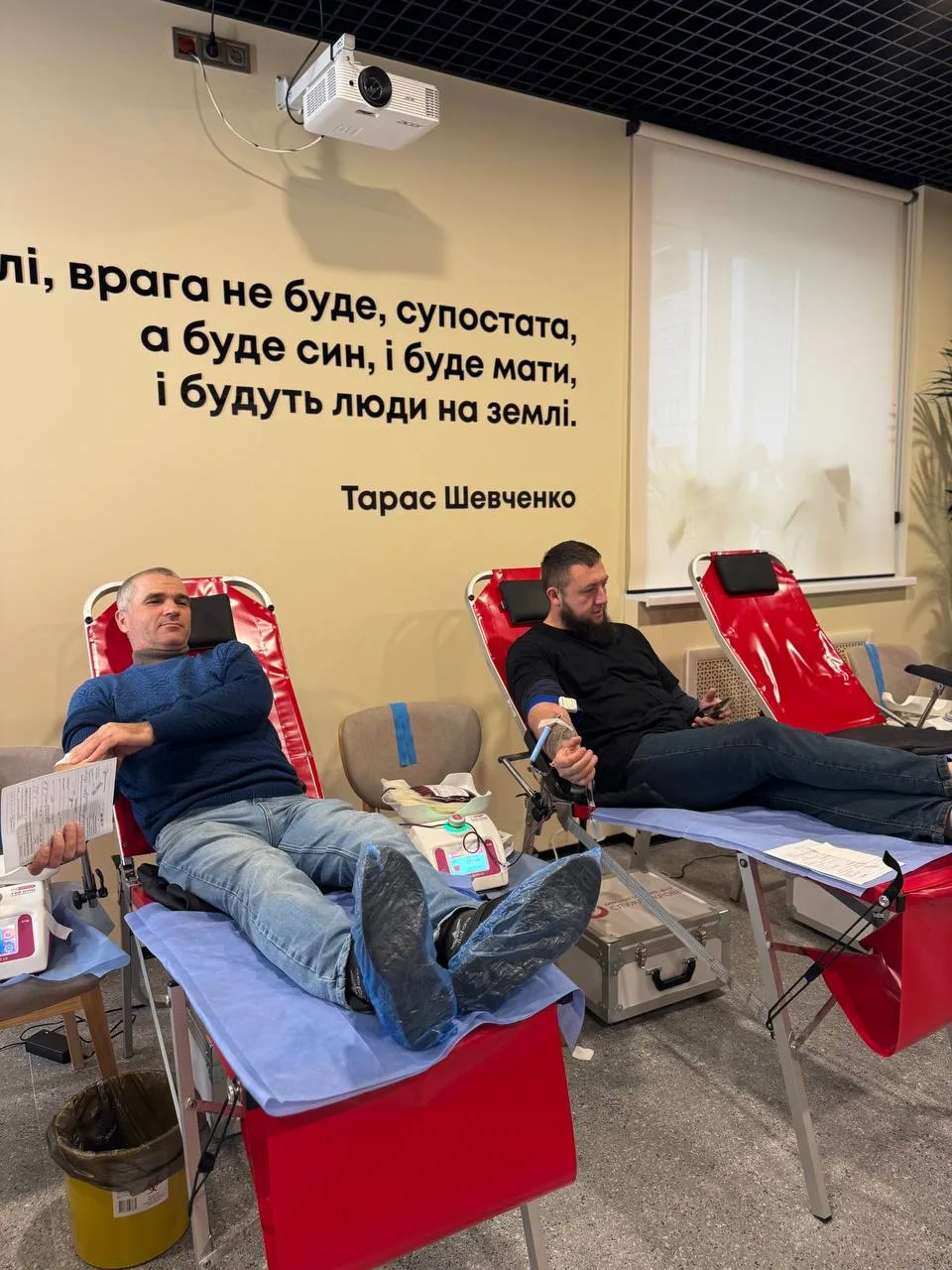 Donors at the VeteranPro veterans’ space, 16 October