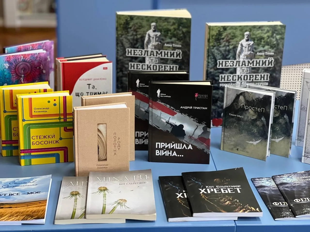 Книжки учасників Літературної премії Ірпеня в бібліотеці