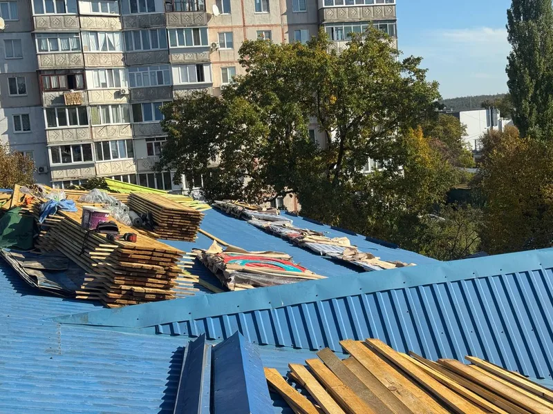 Матеріали для нового даху «Лісової пісні»