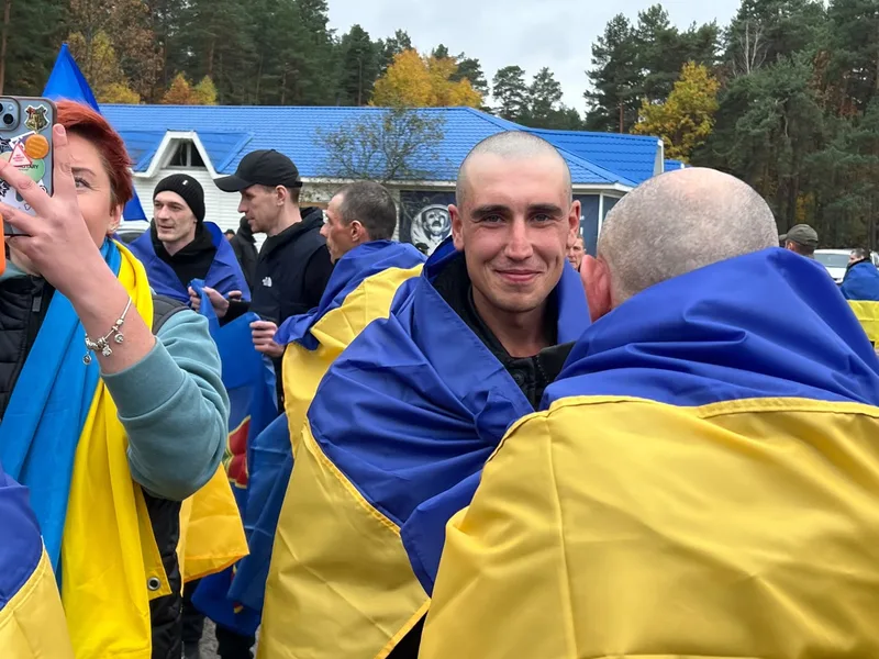 Відкрити фото на весь екран Звільнені з російського полону українці, 23 жовтня 2026 року