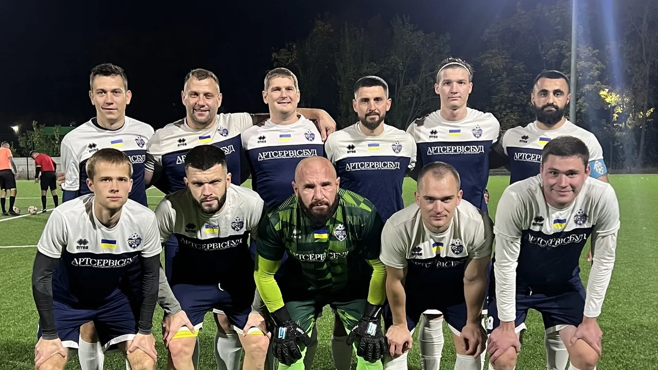 Футболісти СК «Софія» перед матчем із ФК «Вишневе», 25 жовтня 2026 року